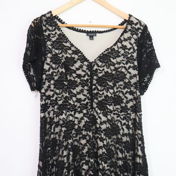 Torrid Lace Formal Party Overlay Challis Wedding Skater Dress Size 1X Used - Picture 2 of 6